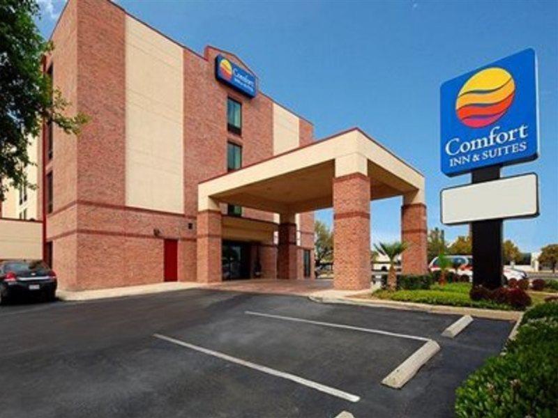 Spark By Hilton San Antonio Airport Exterior photo